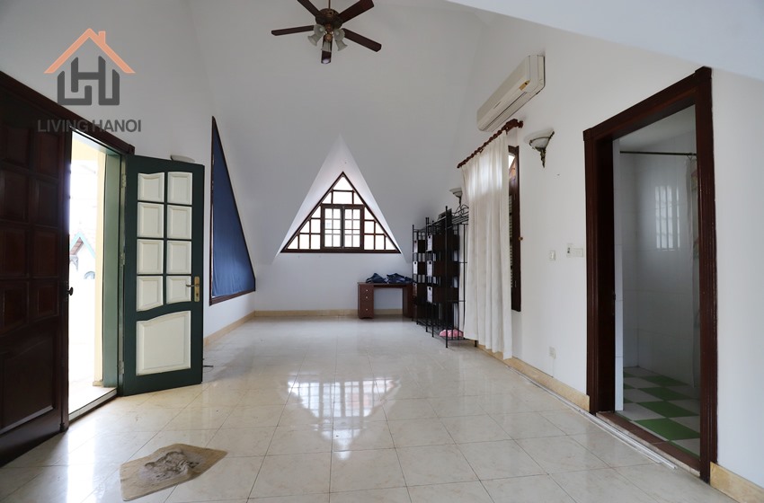 Villa with 5 bedroom and swimming pool for rent in Tay Ho, Ha Noi Villa with 5 bedroom and swimming pool for rent in Tay Ho, Ha Noi