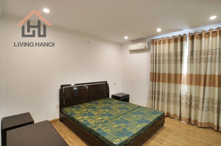 VINHOMES RIVERSIDE – Lake view villa with big yard and terrace area available for rent VINHOMES RIVERSIDE – Lake view villa with big yard and terrace area available for rent