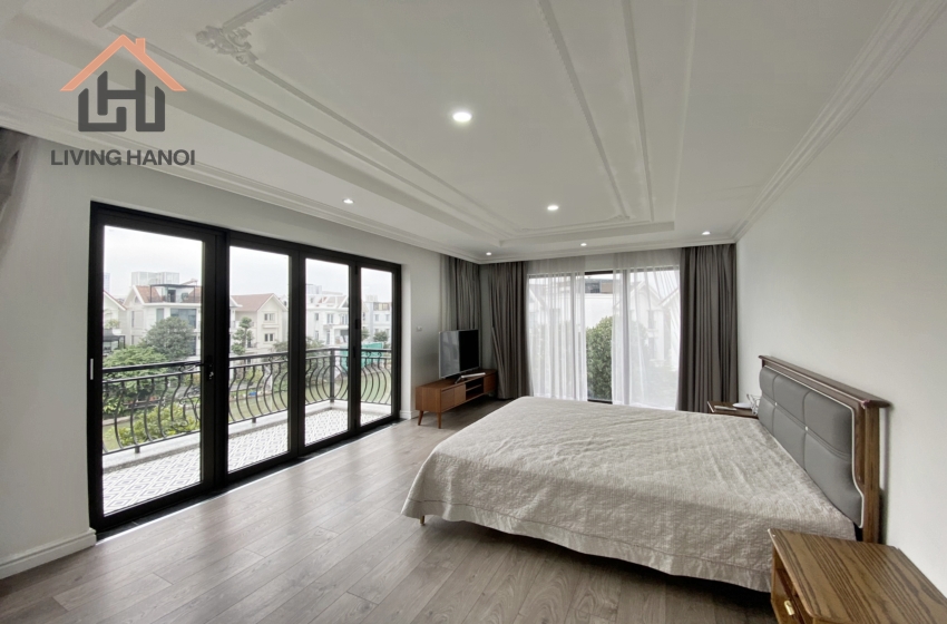 VINHOMES RIVERSIDE – Luxurious 05 bedrooms house available for rent VINHOMES RIVERSIDE – Luxurious 05 bedrooms house available for rent