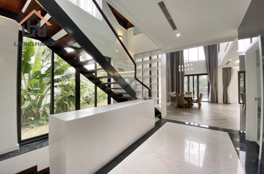 VINHOMES RIVERSIDE – Luxurious 05 bedrooms house available for rent VINHOMES RIVERSIDE – Luxurious 05 bedrooms house available for rent