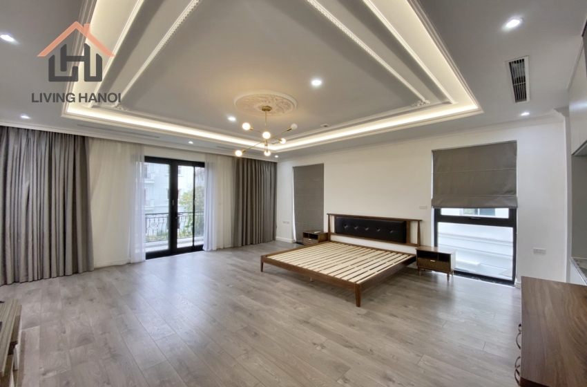 VINHOMES RIVERSIDE – Luxurious 05 bedrooms house available for rent VINHOMES RIVERSIDE – Luxurious 05 bedrooms house available for rent