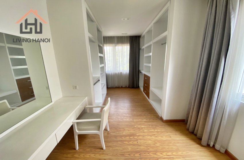VINHOMES RIVERSIDE – Nice 04 bedroom house available for rent VINHOMES RIVERSIDE – Nice 04 bedroom house available for rent