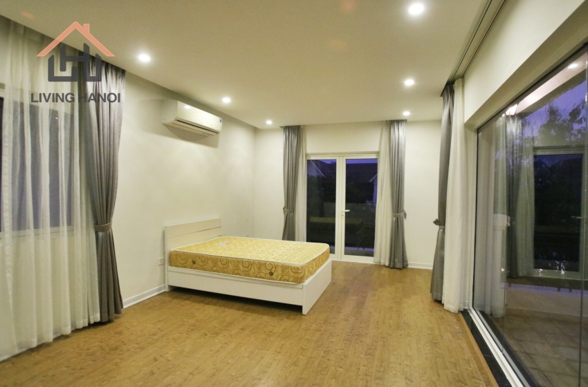 VINHOMES RIVERSIDE – Nice 04 bedroom house available for rent VINHOMES RIVERSIDE – Nice 04 bedroom house available for rent