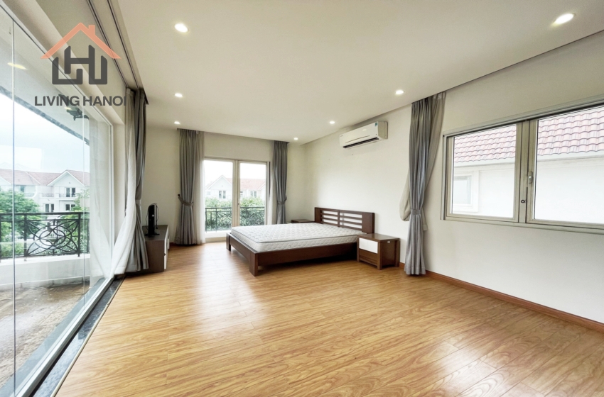 VINHOMES RIVERSIDE – Nice 04 bedroom house available for rent VINHOMES RIVERSIDE – Nice 04 bedroom house available for rent
