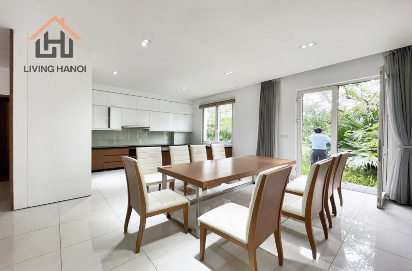 VINHOMES RIVERSIDE – Nice 04 bedroom house available for rent VINHOMES RIVERSIDE – Nice 04 bedroom house available for rent