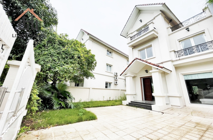 VINHOMES RIVERSIDE – Nice 04 bedroom house available for rent VINHOMES RIVERSIDE – Nice 04 bedroom house available for rent