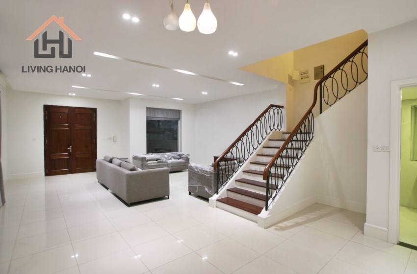 VINHOMES RIVERSIDE – Nice 04 bedroom house available for rent VINHOMES RIVERSIDE – Nice 04 bedroom house available for rent