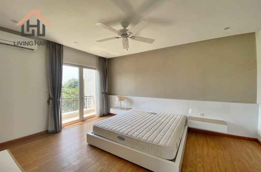 VINHOMES RIVERSIDE – Nice 04 bedroom house available for rent VINHOMES RIVERSIDE – Nice 04 bedroom house available for rent