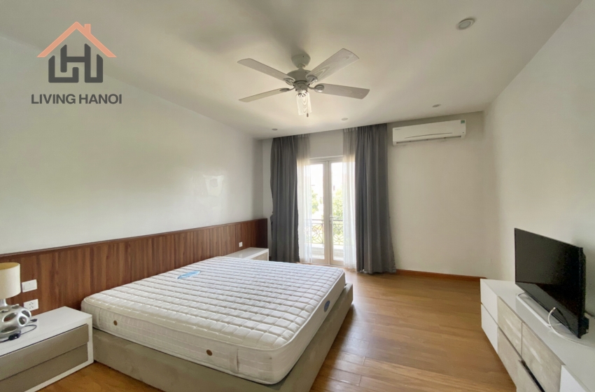 VINHOMES RIVERSIDE – Nice 04 bedroom house available for rent VINHOMES RIVERSIDE – Nice 04 bedroom house available for rent