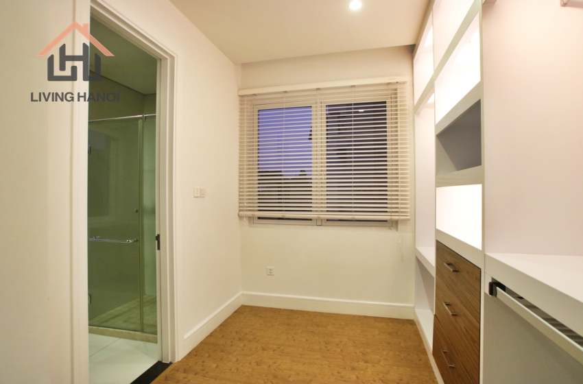 VINHOMES RIVERSIDE – Nice 04 bedroom house available for rent VINHOMES RIVERSIDE – Nice 04 bedroom house available for rent