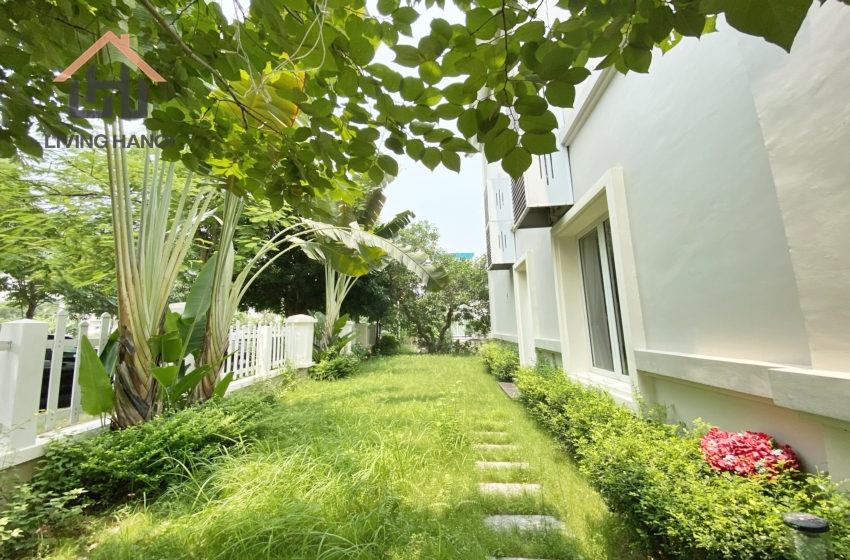 Well-designed 04 bedroom villa for rent in Vinhomes Riverside, Long Bien Well-designed 04 bedroom villa for rent in Vinhomes Riverside, Long Bien