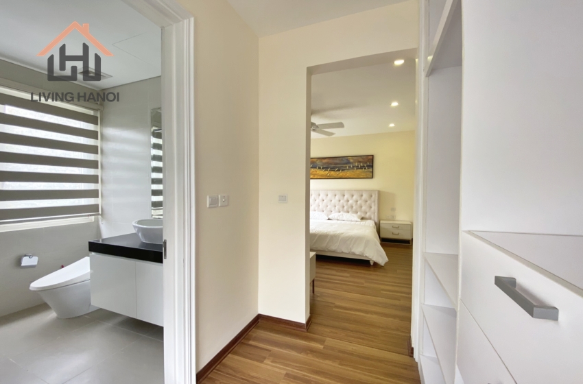 Well-designed 04 bedroom villa for rent in Vinhomes Riverside, Long Bien Well-designed 04 bedroom villa for rent in Vinhomes Riverside, Long Bien