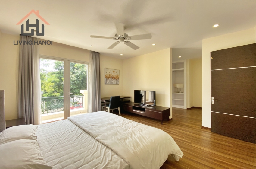 Well-designed 04 bedroom villa for rent in Vinhomes Riverside, Long Bien Well-designed 04 bedroom villa for rent in Vinhomes Riverside, Long Bien