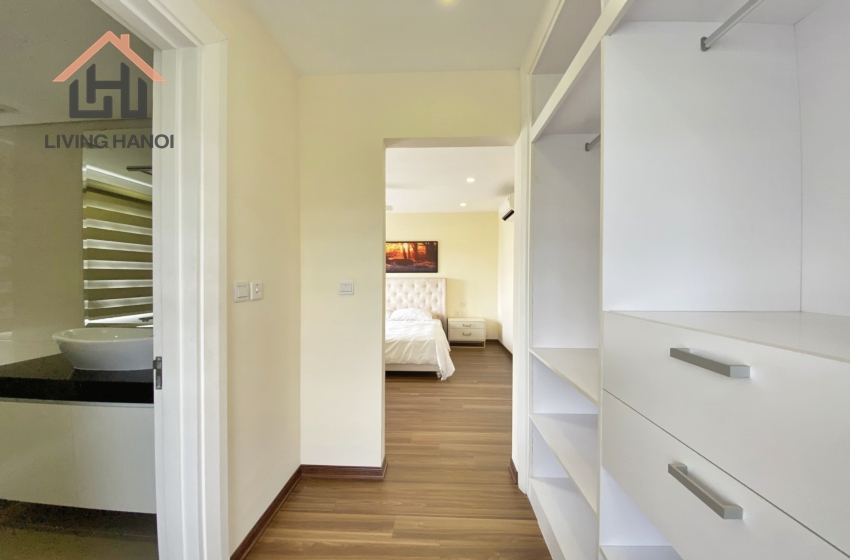 Well-designed 04 bedroom villa for rent in Vinhomes Riverside, Long Bien Well-designed 04 bedroom villa for rent in Vinhomes Riverside, Long Bien