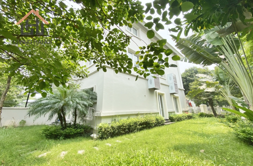 Well-designed 04 bedroom villa for rent in Vinhomes Riverside, Long Bien Well-designed 04 bedroom villa for rent in Vinhomes Riverside, Long Bien