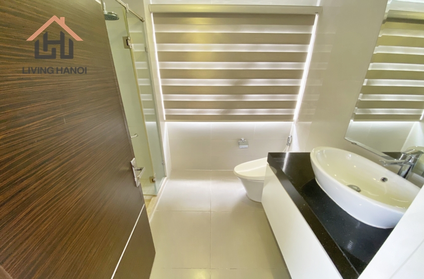 Well-designed 04 bedroom villa for rent in Vinhomes Riverside, Long Bien Well-designed 04 bedroom villa for rent in Vinhomes Riverside, Long Bien