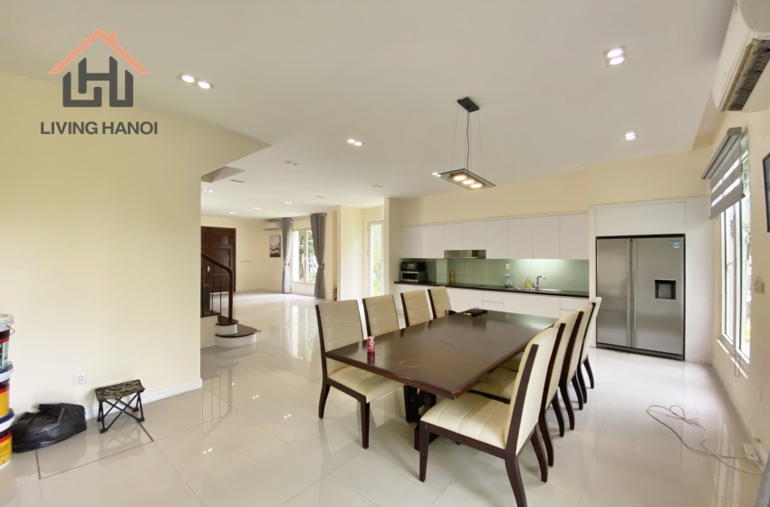 Well-designed 04 bedroom villa for rent in Vinhomes Riverside, Long Bien Well-designed 04 bedroom villa for rent in Vinhomes Riverside, Long Bien