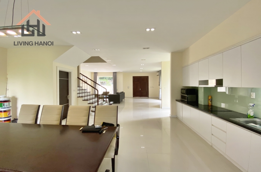 Well-designed 04 bedroom villa for rent in Vinhomes Riverside, Long Bien Well-designed 04 bedroom villa for rent in Vinhomes Riverside, Long Bien