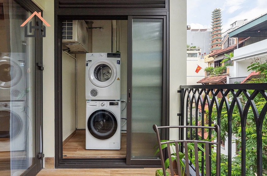 Modern 1-Bedroom Apartment with Balcony in Ba Dinh, Hanoi