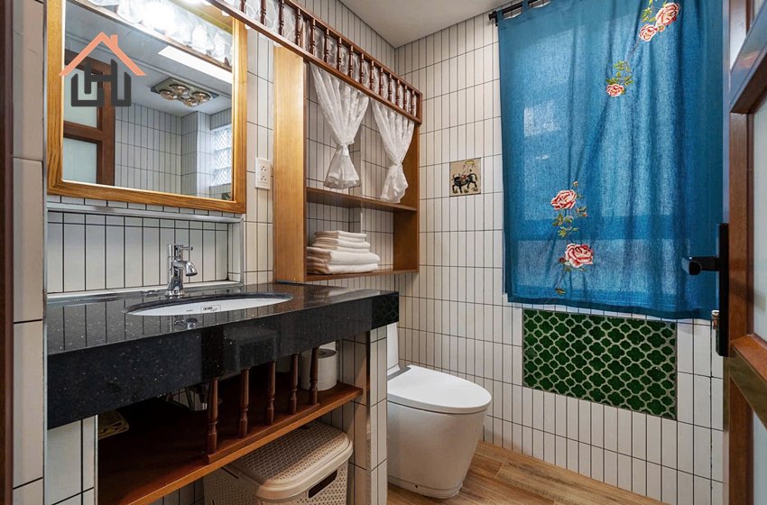 Modern 1-Bedroom Apartment with Balcony in Ba Dinh, Hanoi