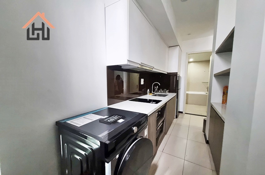 Modern 1 bedroom apartment for rent in the heart of Ba Dinh