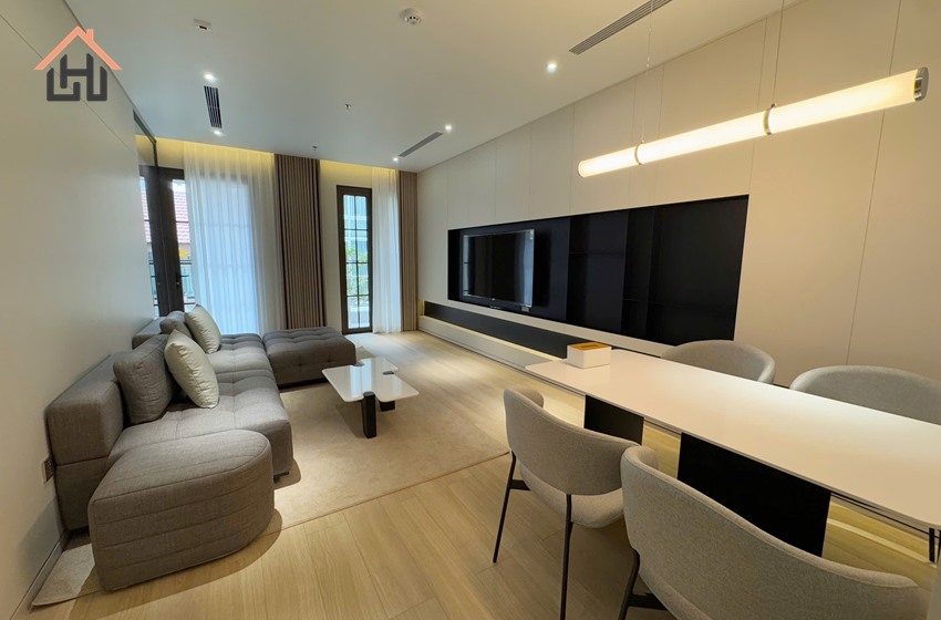 Brand-new apartment with 𝐅𝐔𝐋𝐋𝐘 𝐅𝐔𝐑𝐍𝐈𝐒𝐇𝐄𝐃 in Hai Ba Trung Hanoi