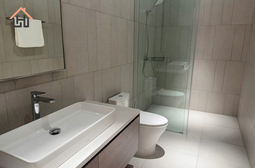 Brand-new apartment with 𝐅𝐔𝐋𝐋𝐘 𝐅𝐔𝐑𝐍𝐈𝐒𝐇𝐄𝐃 in Hai Ba Trung Hanoi