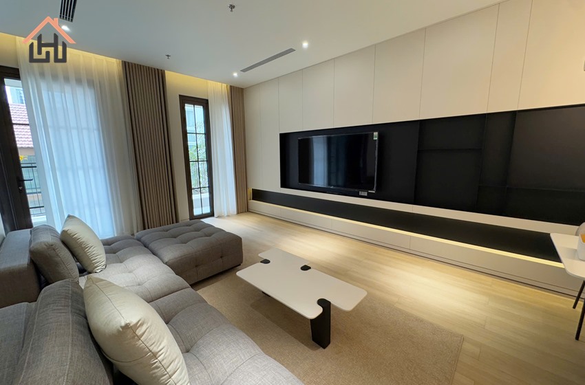 Brand-new apartment with 𝐅𝐔𝐋𝐋𝐘 𝐅𝐔𝐑𝐍𝐈𝐒𝐇𝐄𝐃 in Hai Ba Trung Hanoi