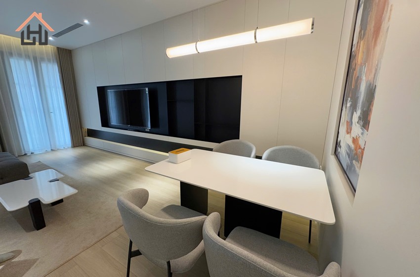 Brand-new apartment with 𝐅𝐔𝐋𝐋𝐘 𝐅𝐔𝐑𝐍𝐈𝐒𝐇𝐄𝐃 in Hai Ba Trung Hanoi