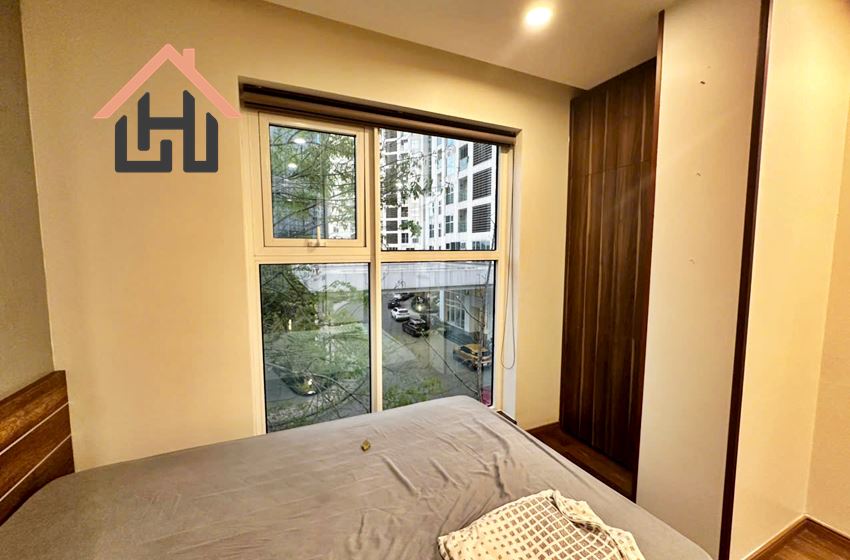 Fully furnished 02 bedroom condominium for rent in Ciputra, Ha Noi