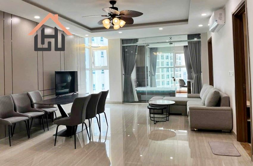 Modern 3 bedroom condominium for rent in Ciputra, Hanoi