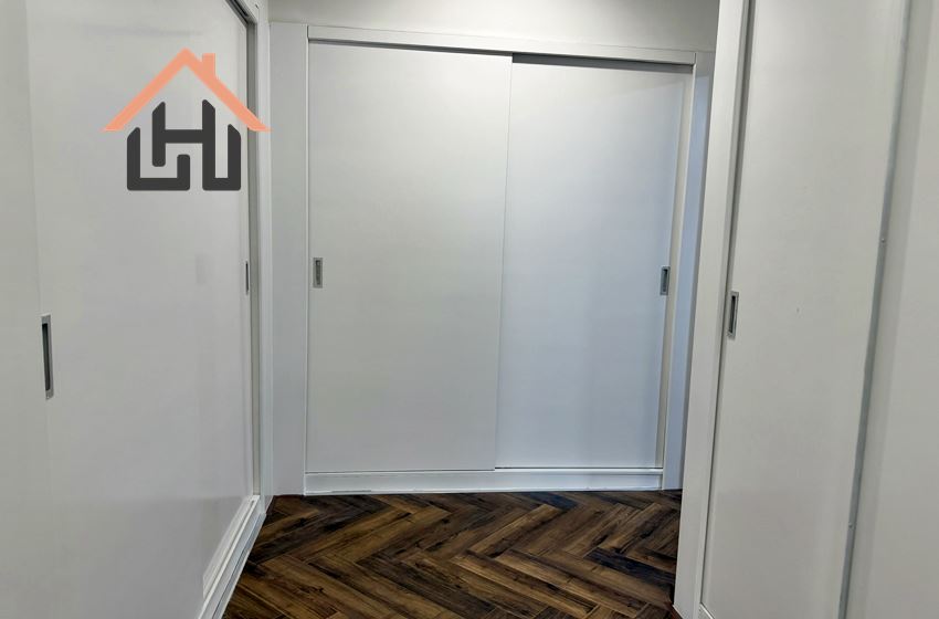 Fully furnished three bedroom condominium in Royal city, Hanoi