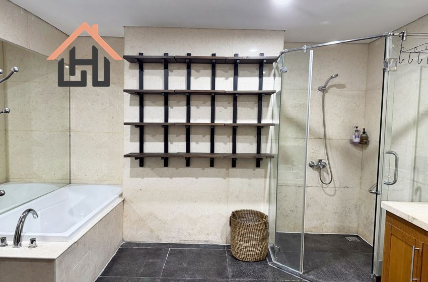 Fully furnished three bedroom condominium in Royal city, Hanoi