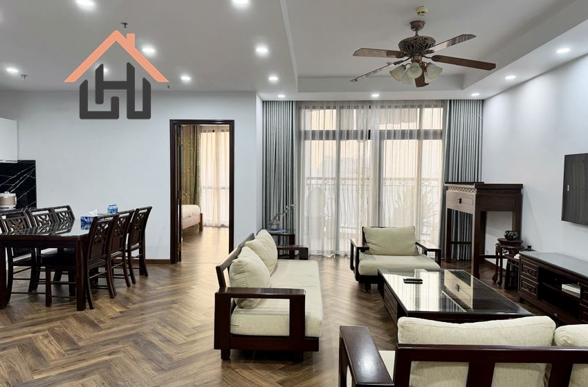 Fully furnished three bedroom condominium in Royal city, Hanoi