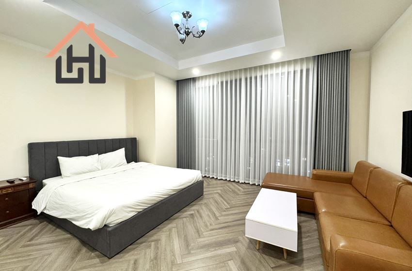 Spacious 3 bedroom condominium for rent in Royal City, Hanoi