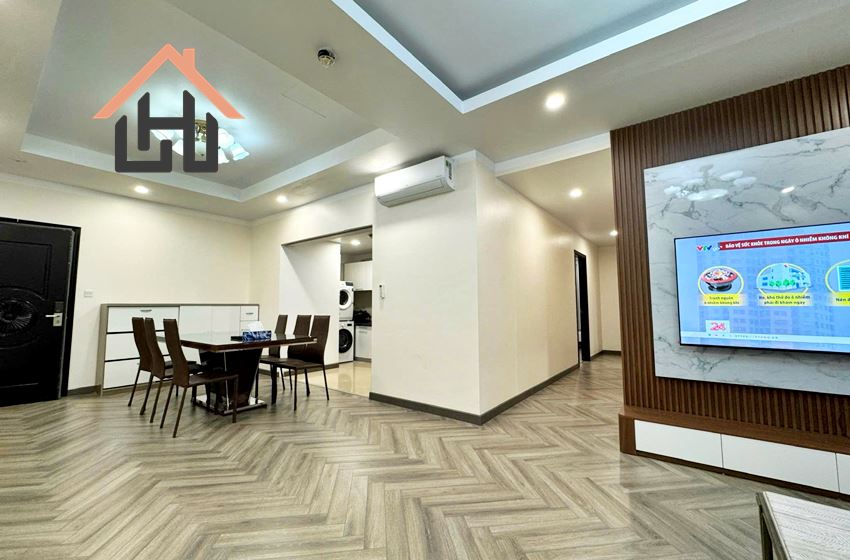 Spacious 3 bedroom condominium for rent in Royal City, Hanoi