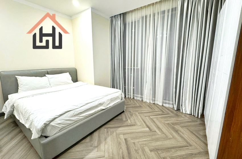 Spacious 3 bedroom condominium for rent in Royal City, Hanoi