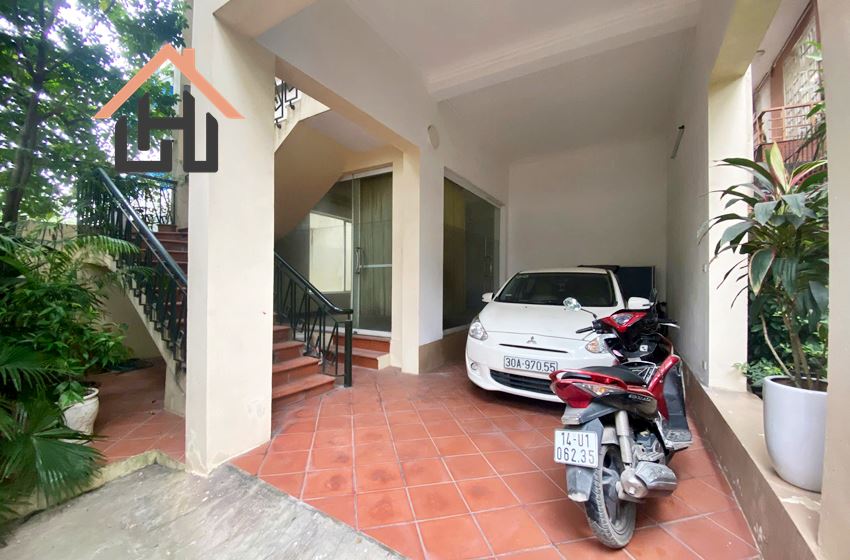 Spacious 5-Bedroom Villa in Tay Ho, Hanoi