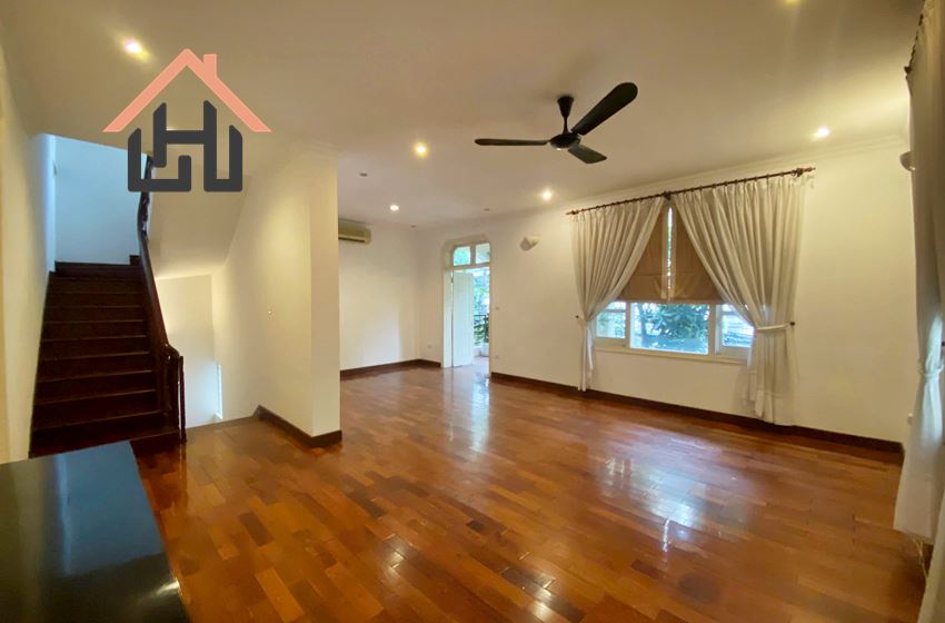 Spacious 5-Bedroom Villa in Tay Ho, Hanoi