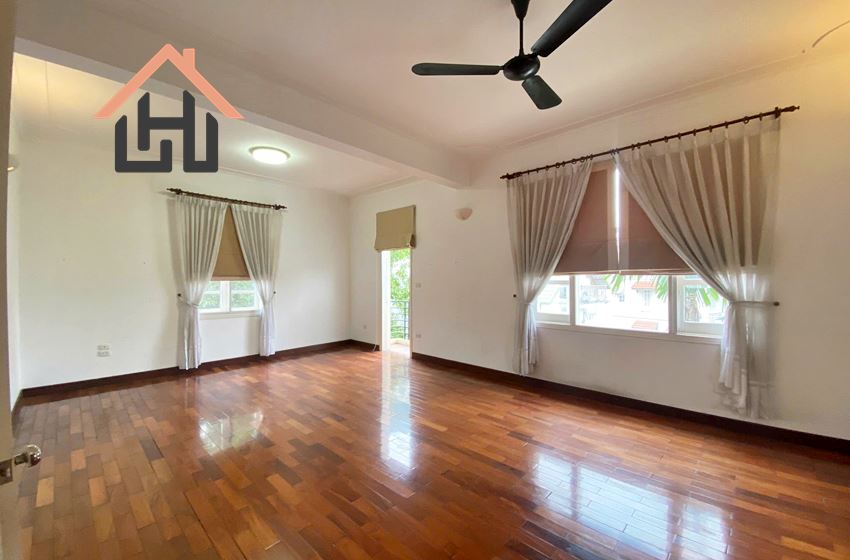 Spacious 5-Bedroom Villa in Tay Ho, Hanoi
