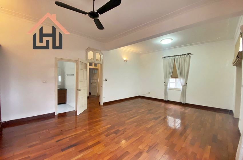 Spacious 5-Bedroom Villa in Tay Ho, Hanoi