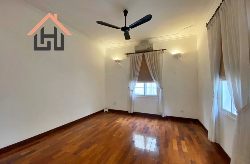 Spacious 5-Bedroom Villa in Tay Ho, Hanoi