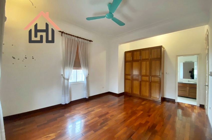 Spacious 5-Bedroom Villa in Tay Ho, Hanoi