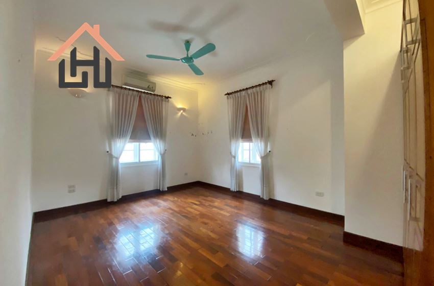 Spacious 5-Bedroom Villa in Tay Ho, Hanoi