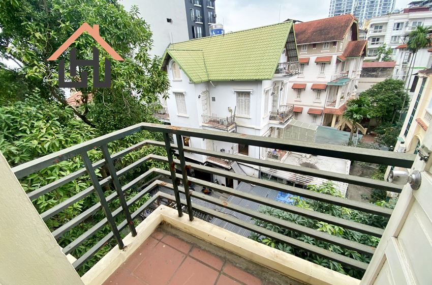 Spacious 5-Bedroom Villa in Tay Ho, Hanoi