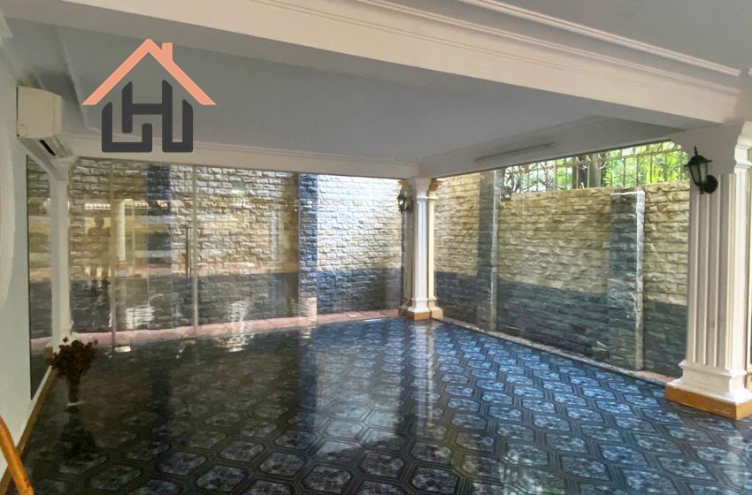 Private & Peaceful 5-Bedroom Villa in Tay Ho, Hanoi