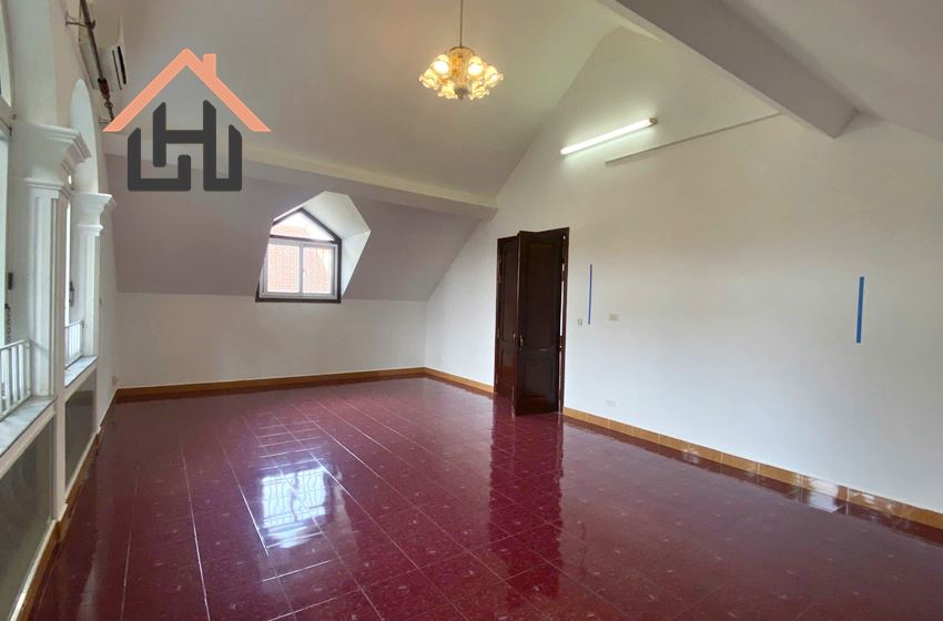 Private & Peaceful 5-Bedroom Villa in Tay Ho, Hanoi