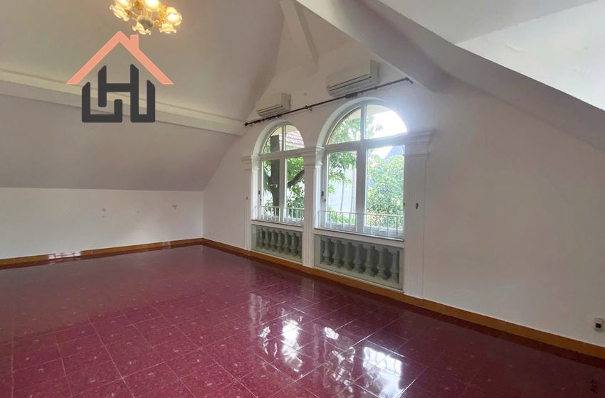 Private & Peaceful 5-Bedroom Villa in Tay Ho, Hanoi