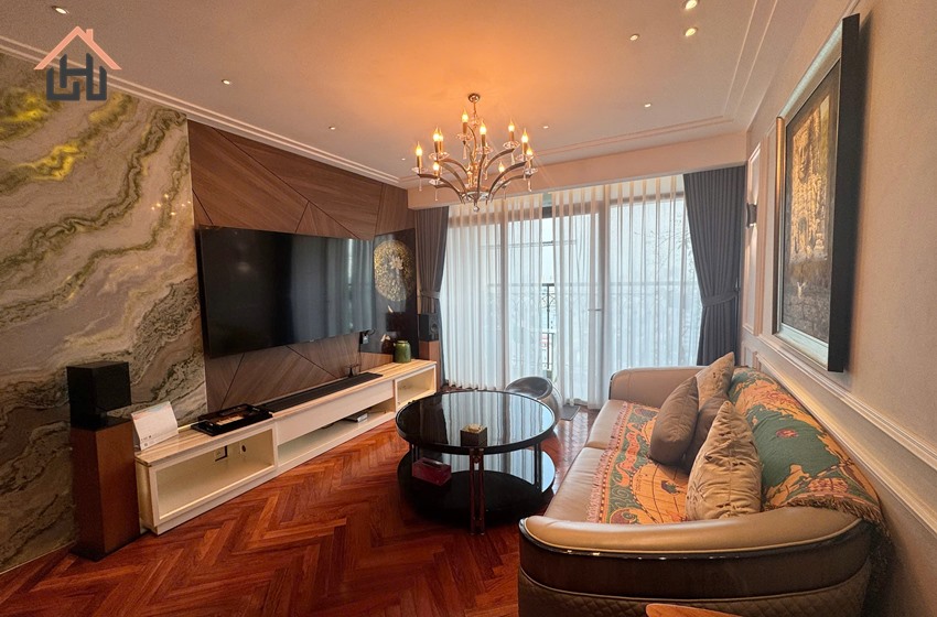 Convenient and Private Living Apartment in Hoang Thanh Tower