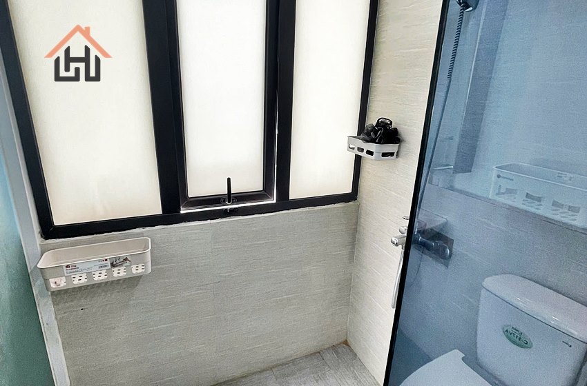 Top floor studio apartment for rent in Ba Dinh area